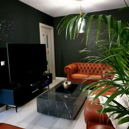 Glamour Style - 2 Bedrooms