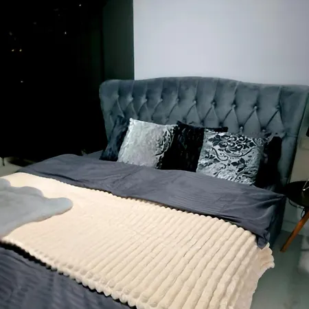 Glamour Style - 2 Bedrooms
