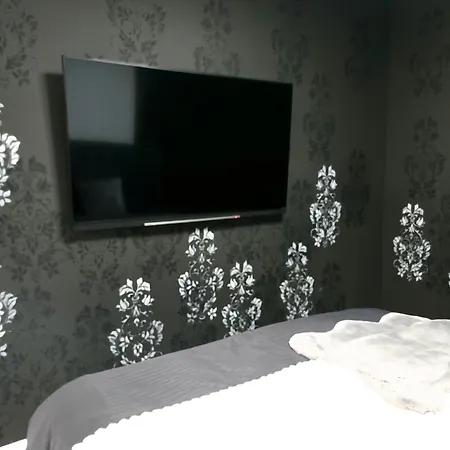 Glamour Style - 2 Bedrooms Daire