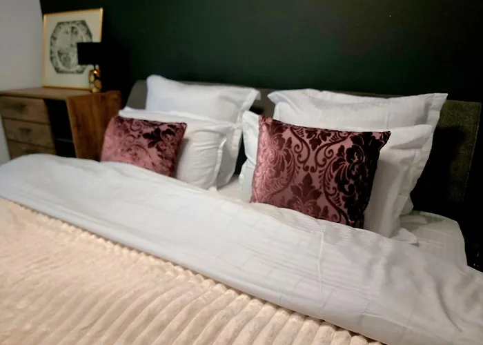 Glamour Boutique Napoca - 2 King Bedrooms - Free Parking 아파트