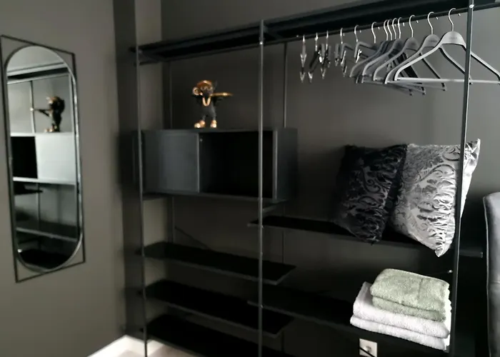 Glamour Boutique Napoca - 2 King Bedrooms - Free Parking 아파트