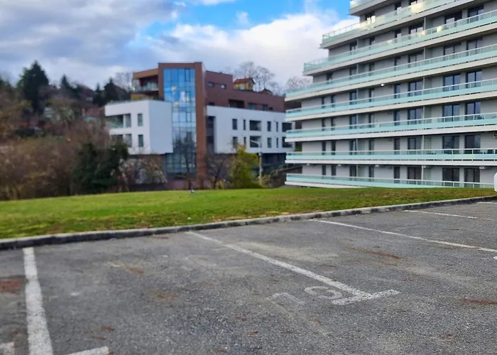 아파트 Glamour Boutique Napoca - 2 King Bedrooms - Free Parking 클루지나포카